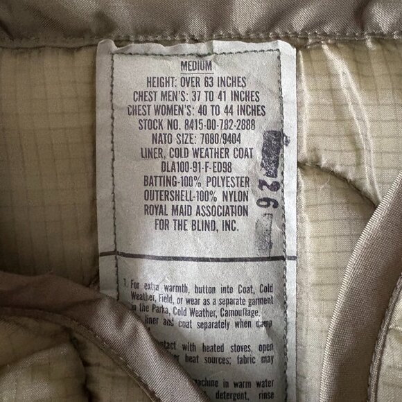 US Military M-65 Field Jacket Liner | Medium - Picture 4 of 4